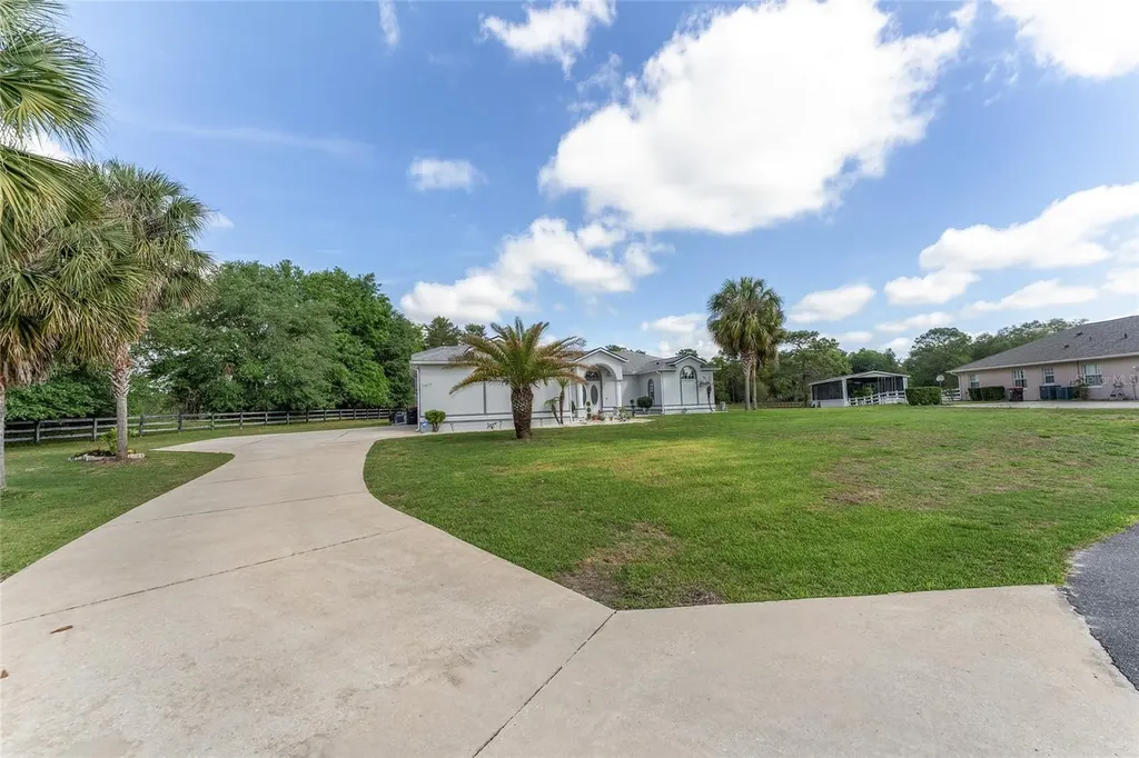 5819 NE 72nd Street Silver Springs FL 34488