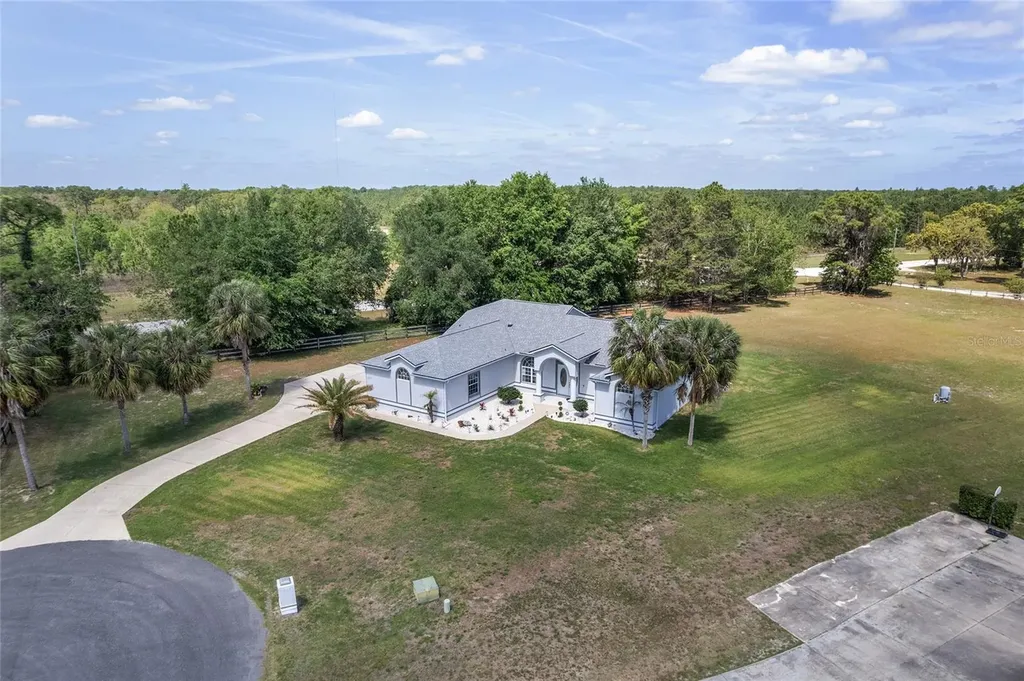 5819 NE 72nd Street Silver Springs FL 34488