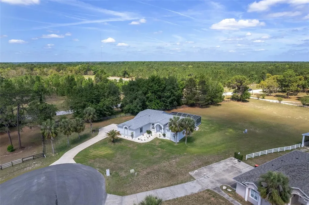 5819 NE 72nd Street Silver Springs FL 34488