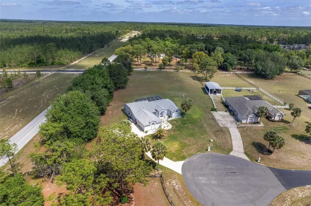 5819 NE 72nd Street Silver Springs FL 34488