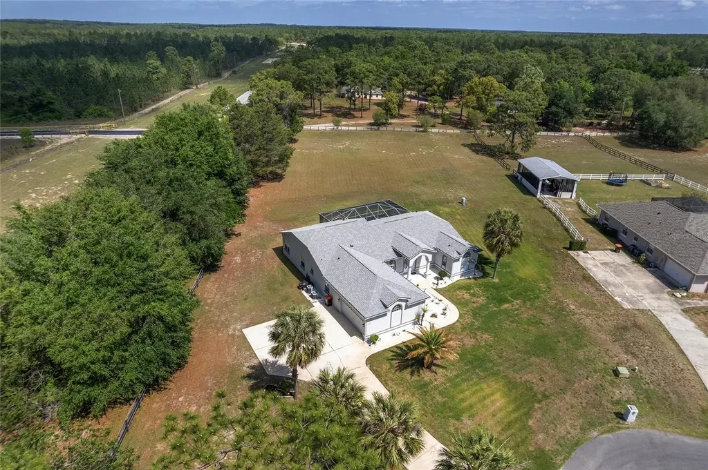 5819 NE 72nd Street Silver Springs FL 34488