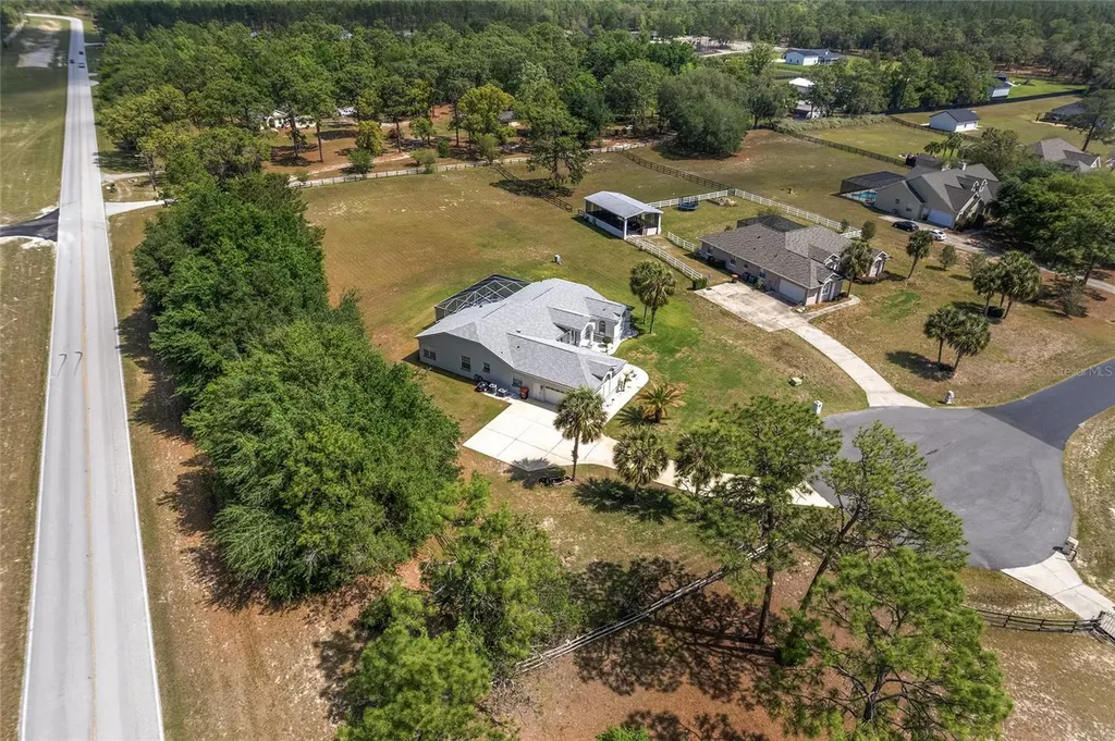 5819 NE 72nd Street Silver Springs FL 34488