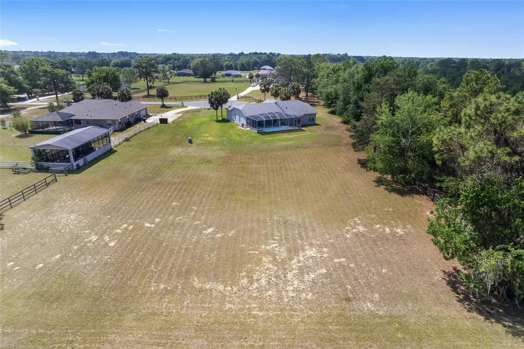 5819 NE 72nd Street Silver Springs FL 34488