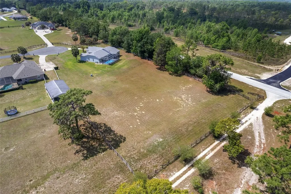 5819 NE 72nd Street Silver Springs FL 34488