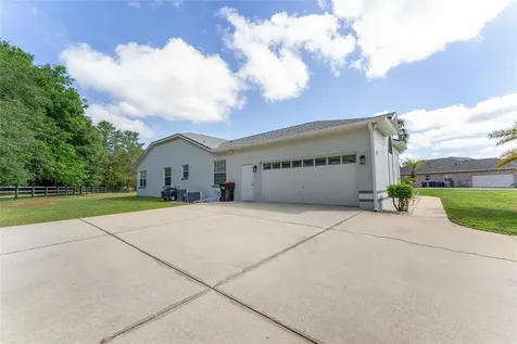5819 NE 72nd Street Silver Springs FL 34488
