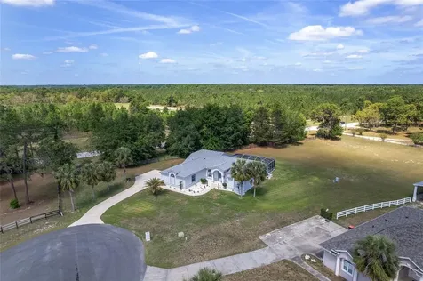 5819 NE 72nd Street Silver Springs FL 34488