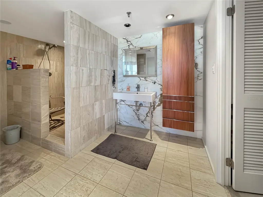 3301 Bayshore Boulevard Tampa FL 33629