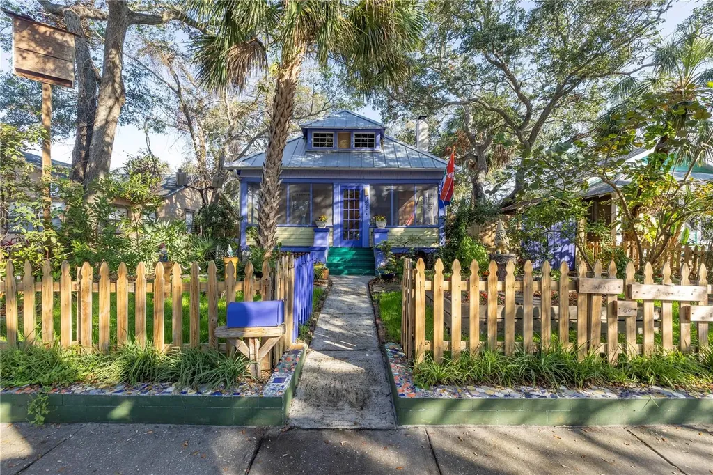 125 19th Avenue S St Petersburg FL 33705