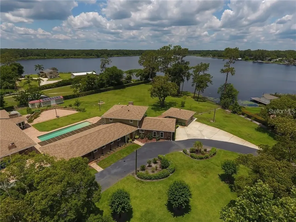 910 N Kepler Road Deland FL 32724