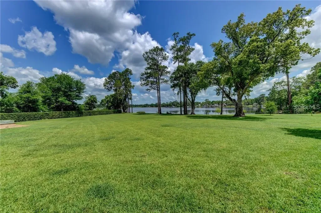 910 N Kepler Road Deland FL 32724