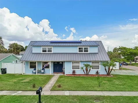 8439 Boxwood Drive Tampa FL 33615