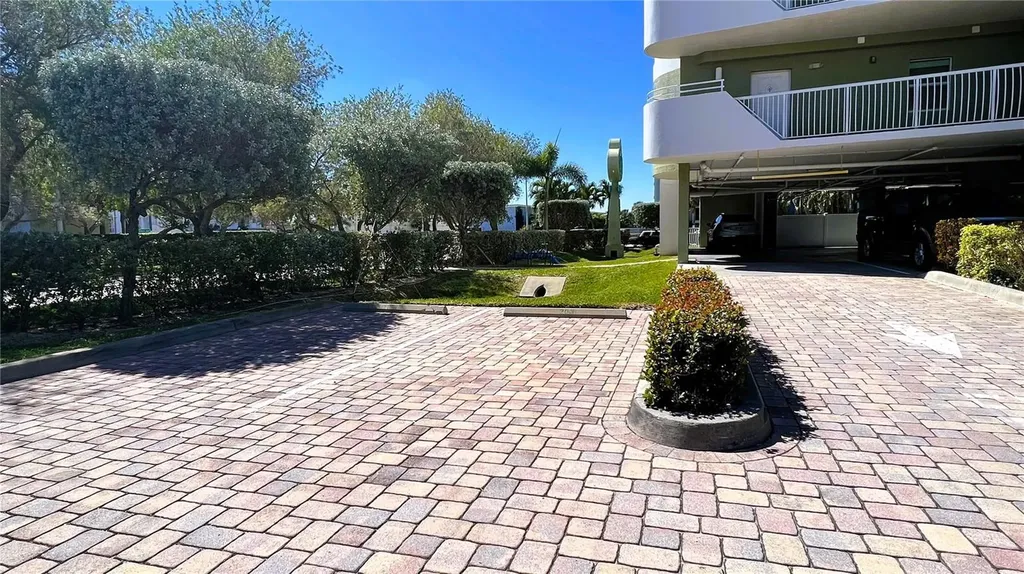 11605 Gulf Boulevard Treasure Island FL 33706