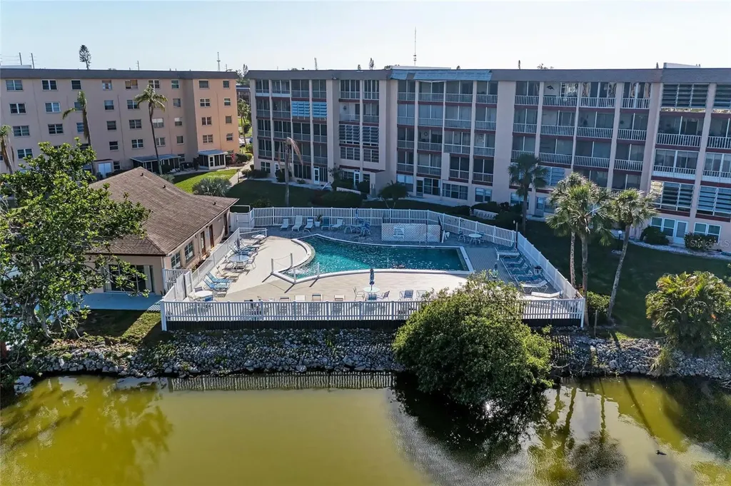 4186 Heron Way Bradenton FL 34205