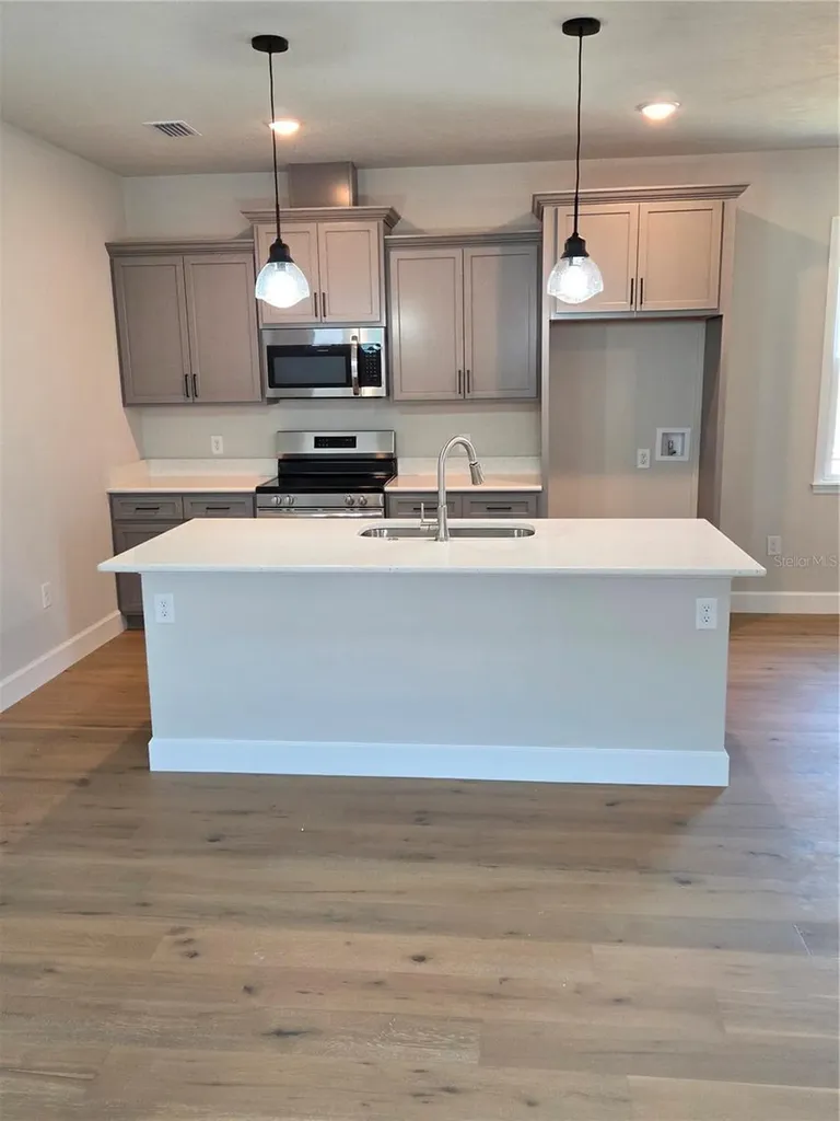 24350 SW 18th Lane Newberry FL 32669