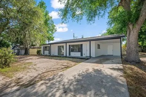 2005 9th Court NE Winter Haven FL 33881