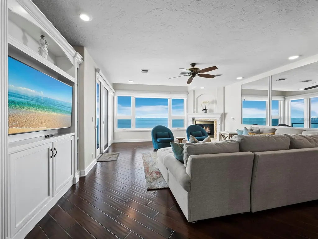 340 Gulf Of Mexico Drive Longboat Key FL 34228