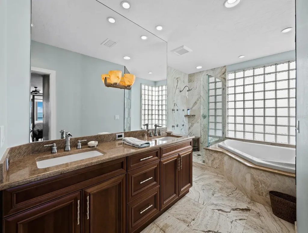340 Gulf Of Mexico Drive Longboat Key FL 34228