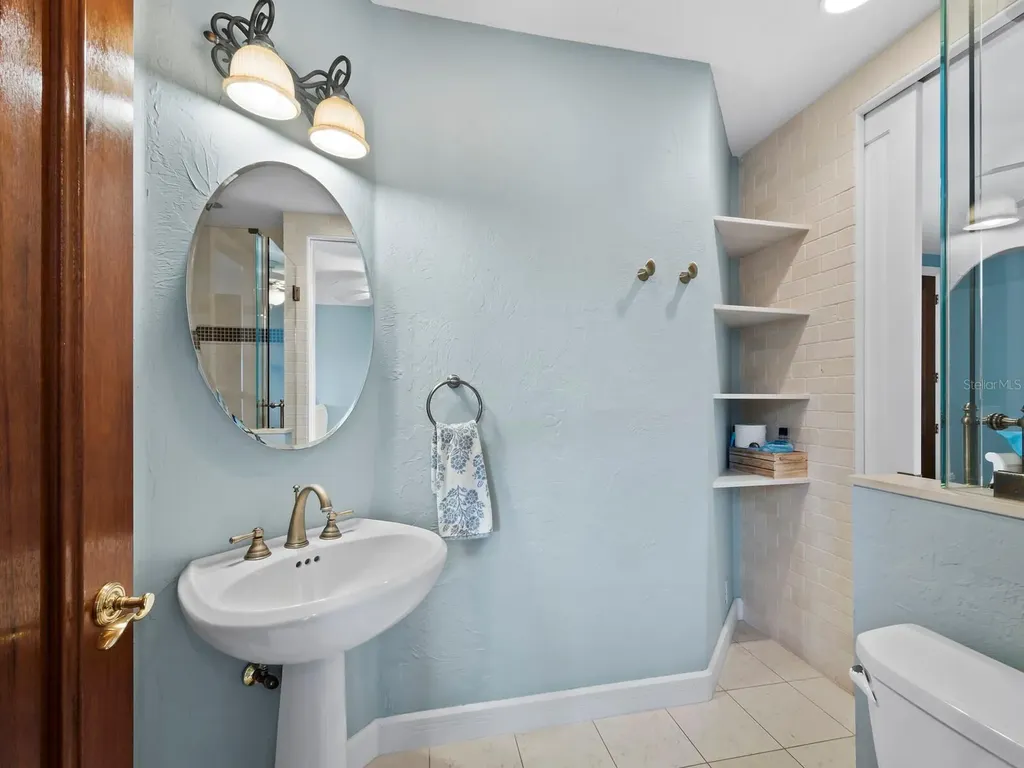 340 Gulf Of Mexico Drive Longboat Key FL 34228