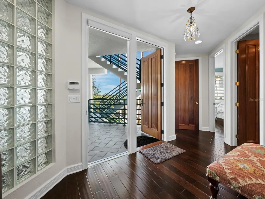 340 Gulf Of Mexico Drive Longboat Key FL 34228