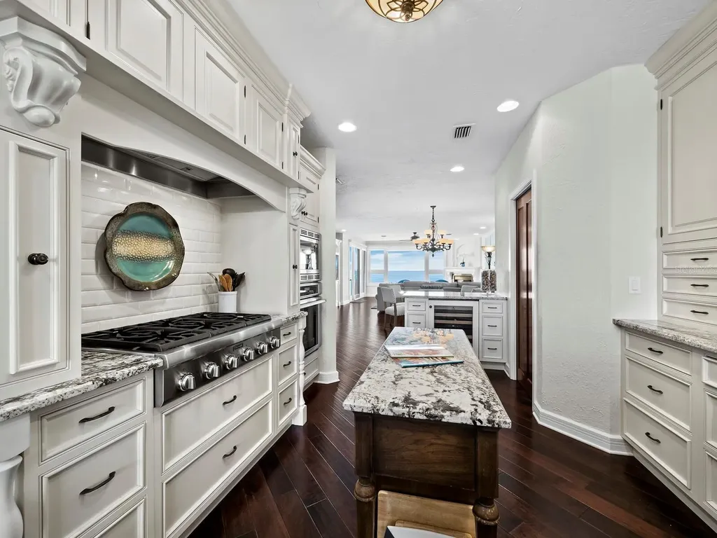 340 Gulf Of Mexico Drive Longboat Key FL 34228