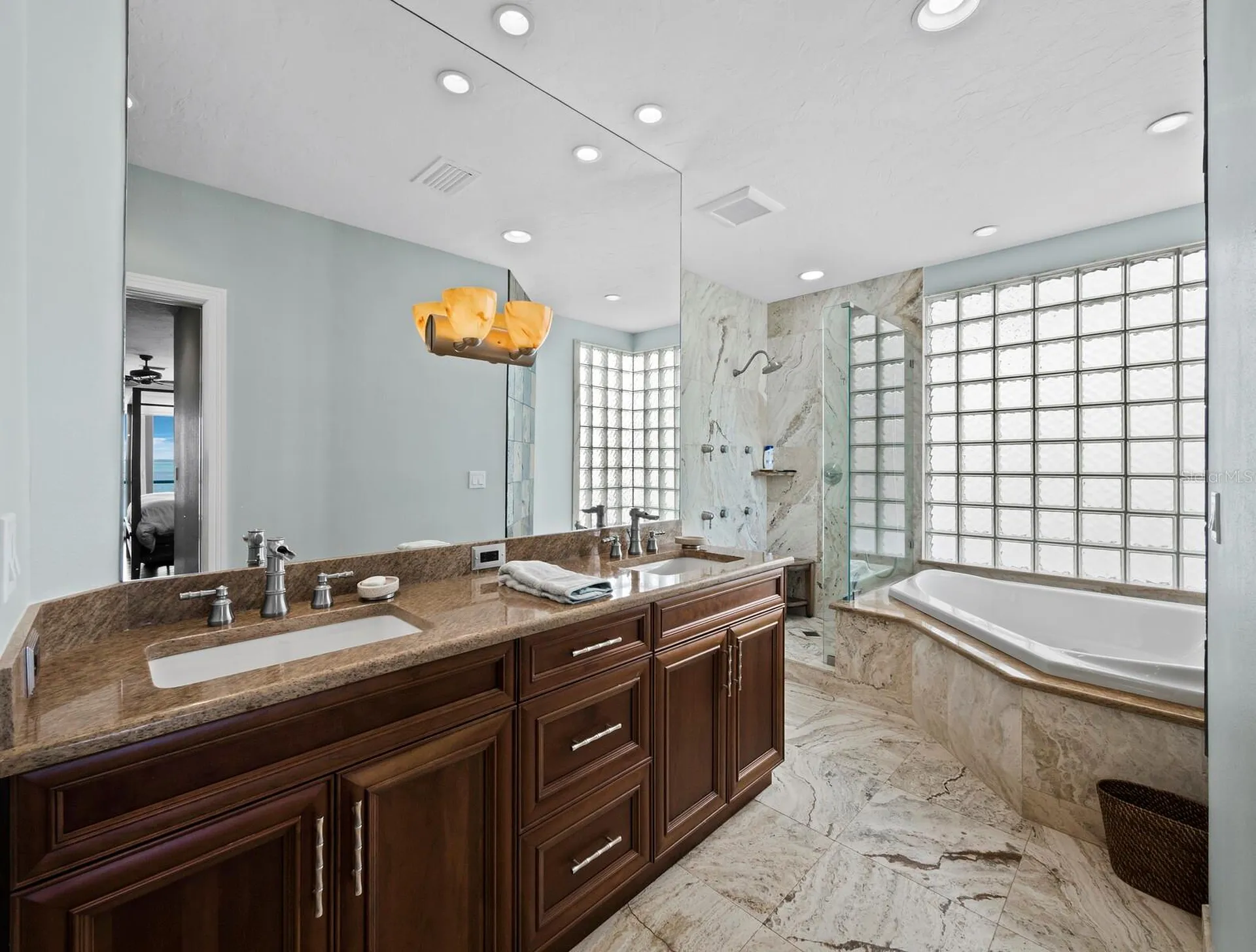 340 Gulf Of Mexico Drive Longboat Key FL 34228