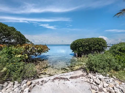 340 Gulf Of Mexico Drive Longboat Key FL 34228