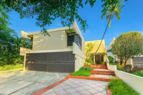 21 A St., Villas De Tintillo Dev., Guaynabo PR 00966