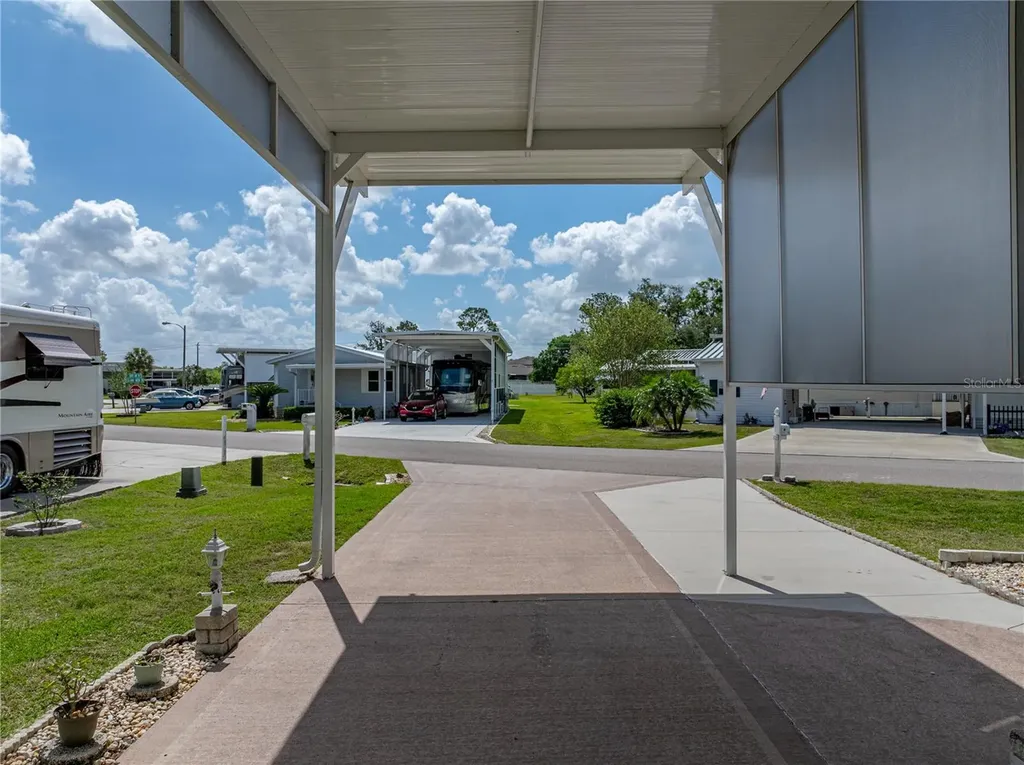 5188 Shore Line Drive Polk City FL 33868