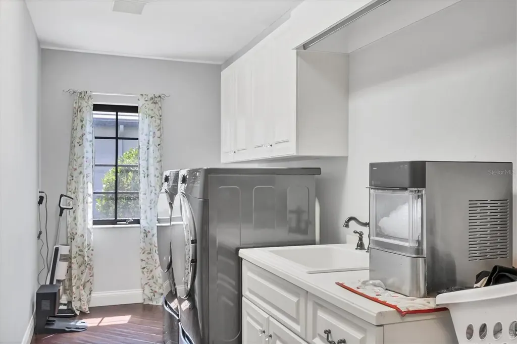 3432 Founders Club Drive Sarasota FL 34240