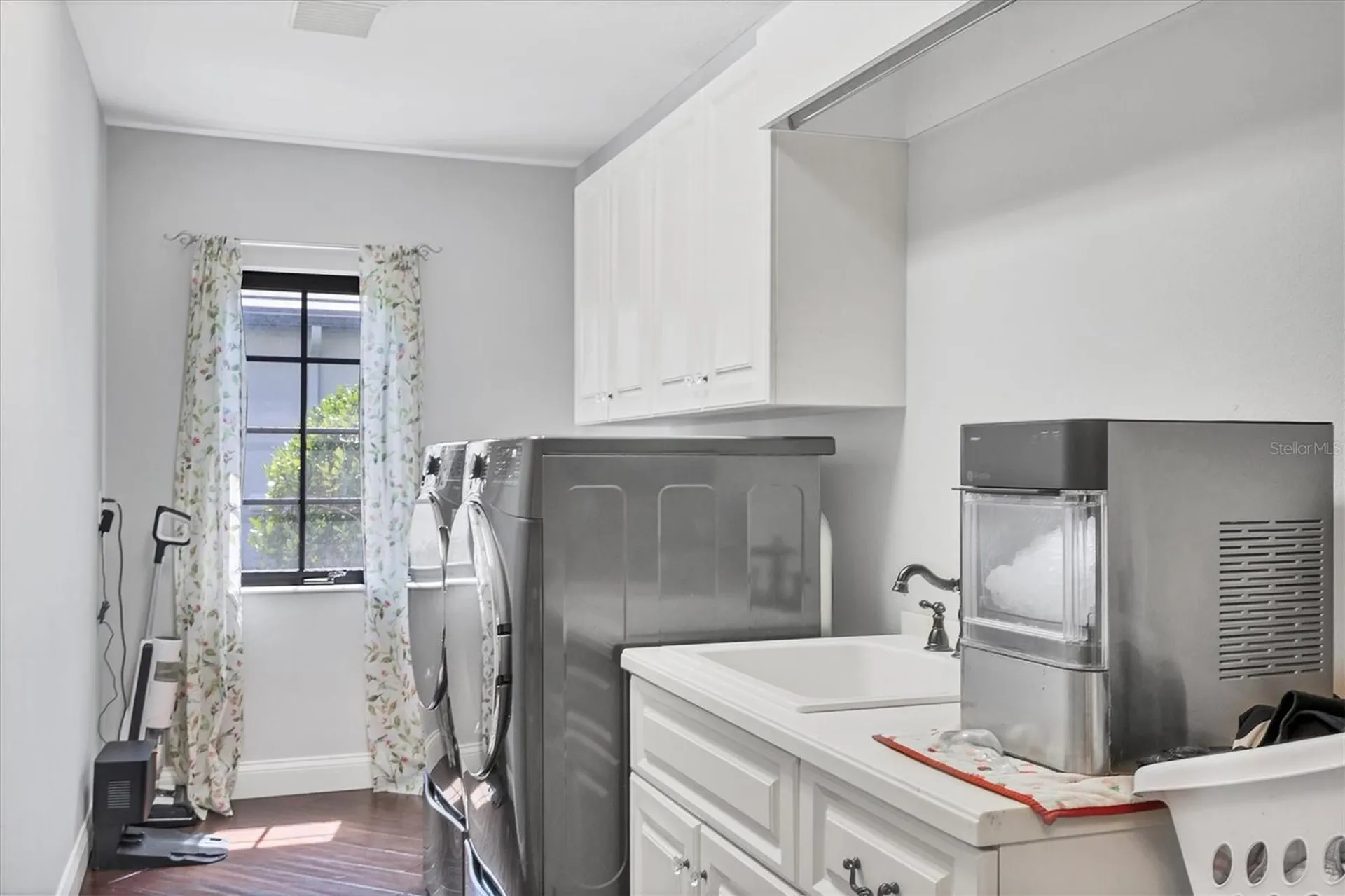 3432 Founders Club Drive Sarasota FL 34240