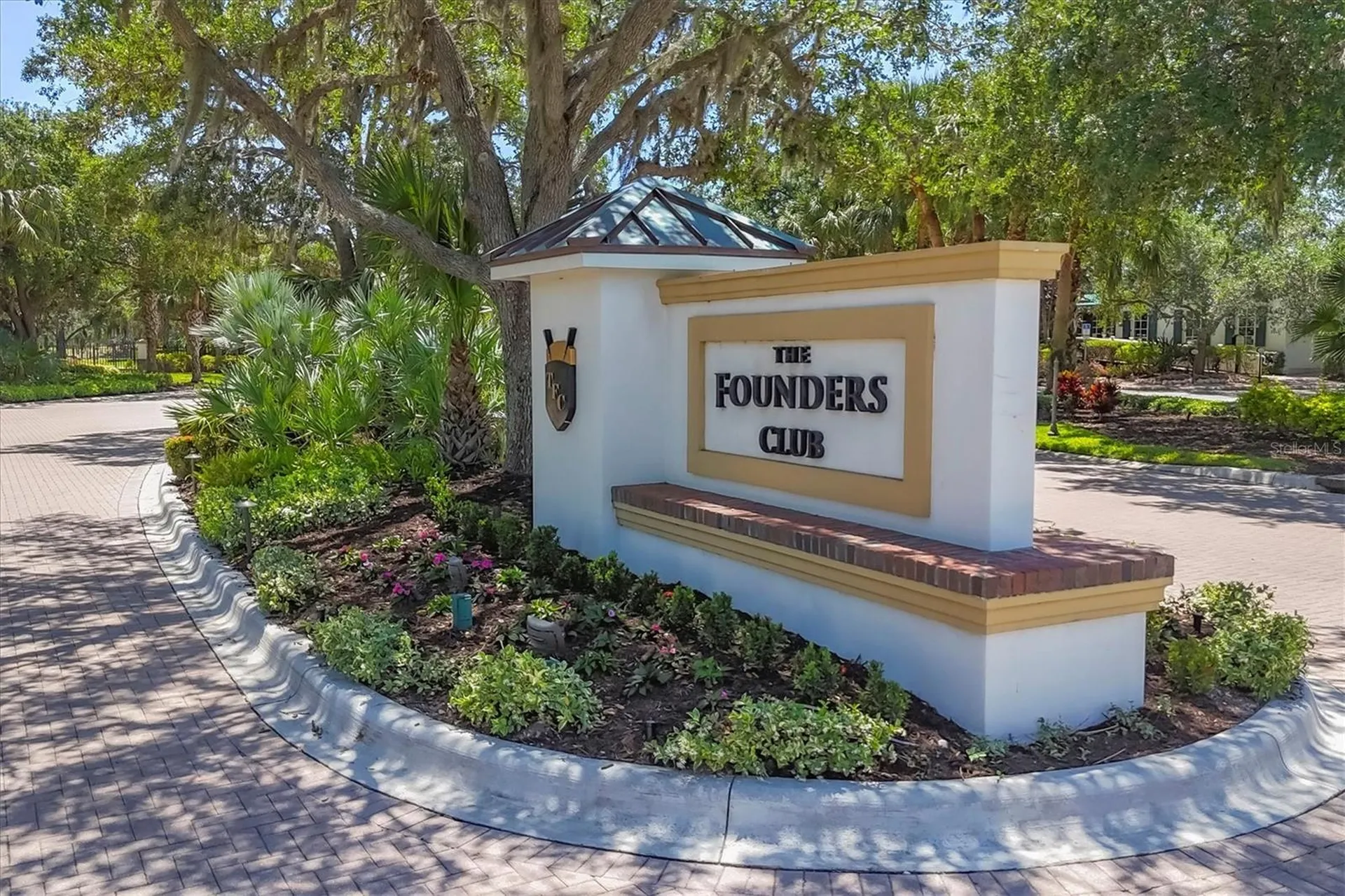 3432 Founders Club Drive Sarasota FL 34240