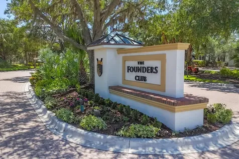 3432 Founders Club Drive Sarasota FL 34240