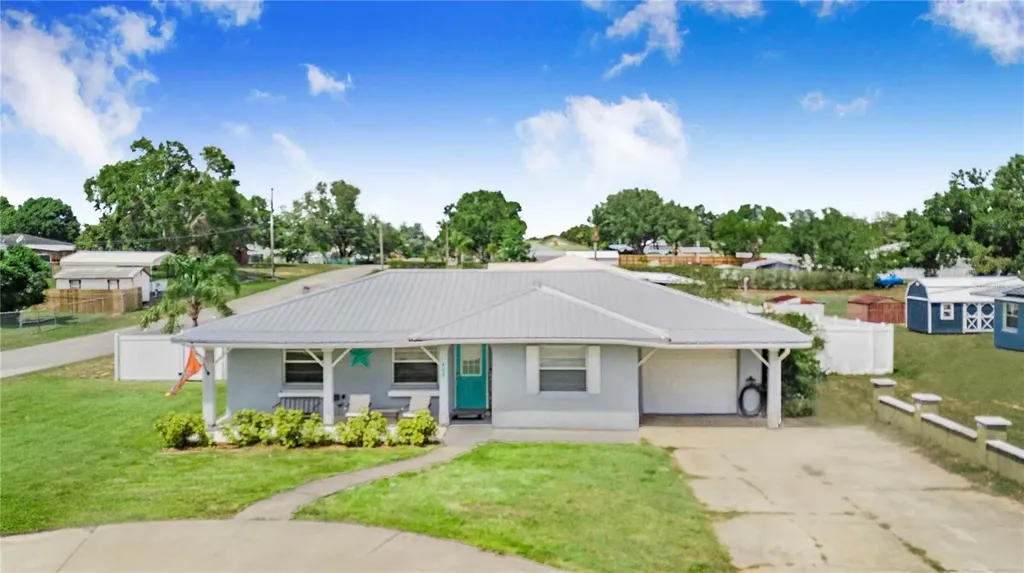 498 W 7th Street Frostproof FL 33843