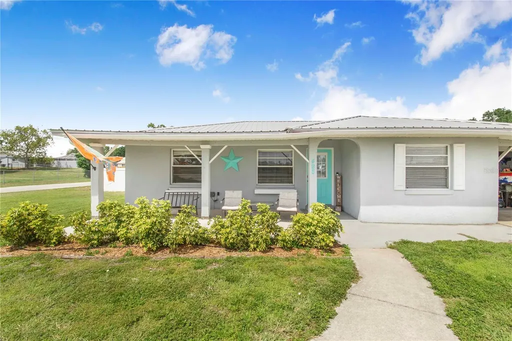 498 W 7th Street Frostproof FL 33843