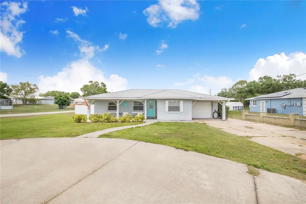 498 W 7th Street Frostproof FL 33843