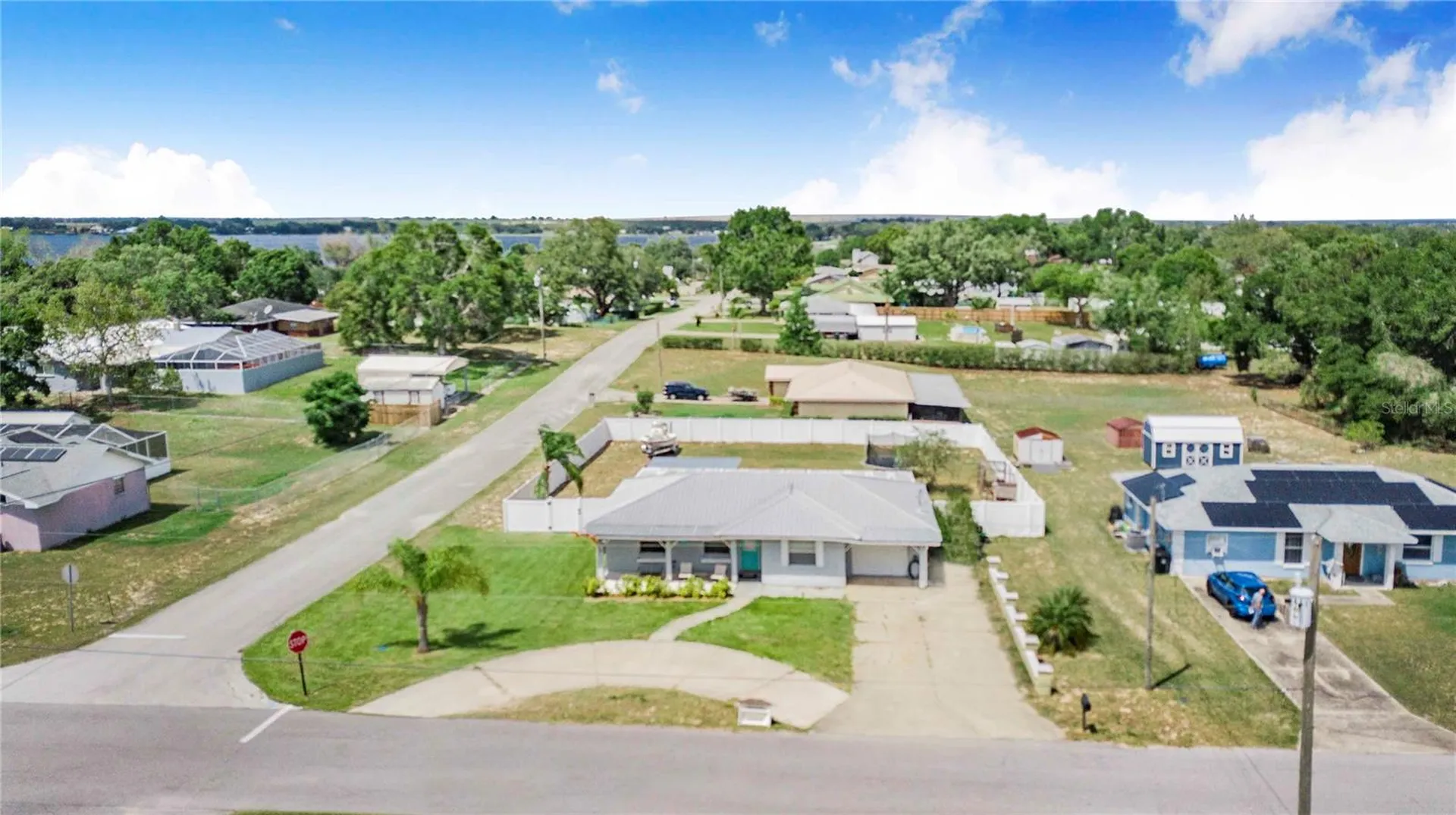 498 W 7th Street Frostproof FL 33843