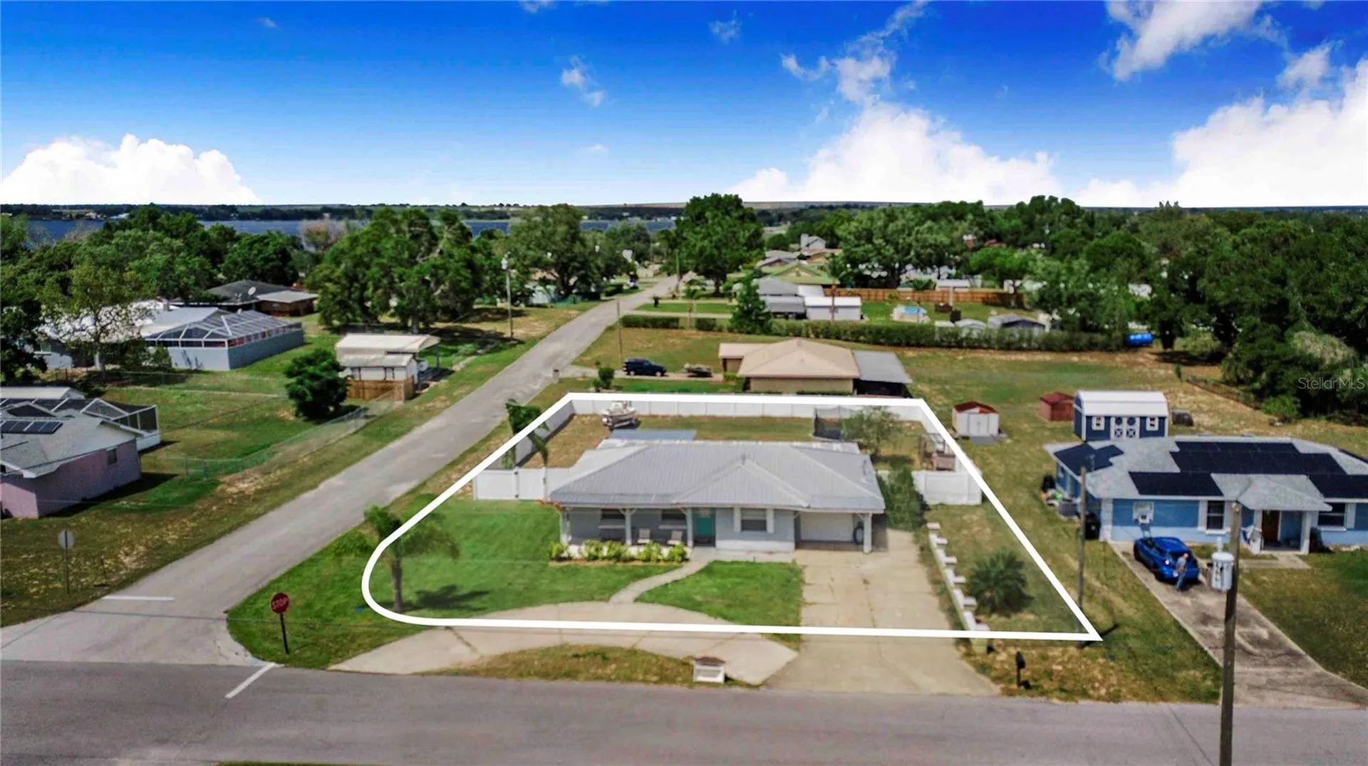 498 W 7th Street Frostproof FL 33843