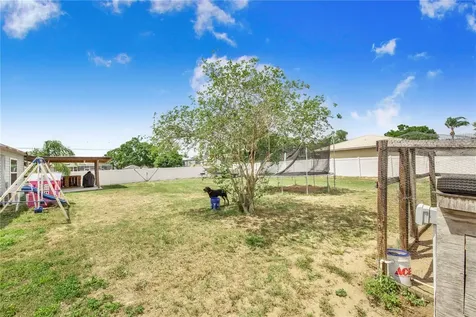 498 W 7th Street Frostproof FL 33843