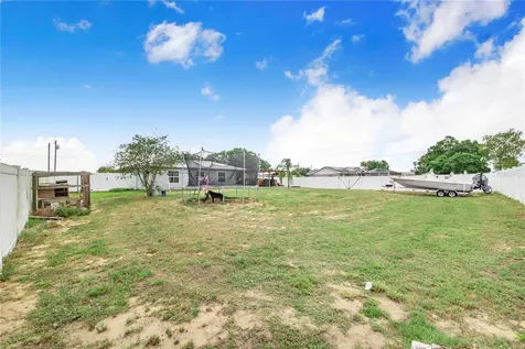 498 W 7th Street Frostproof FL 33843
