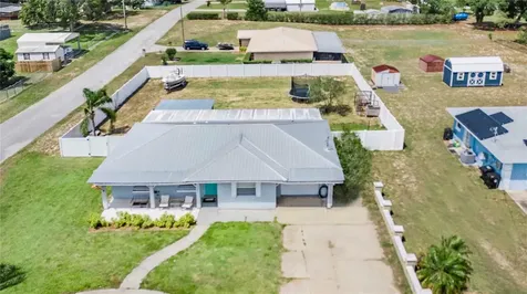 498 W 7th Street Frostproof FL 33843
