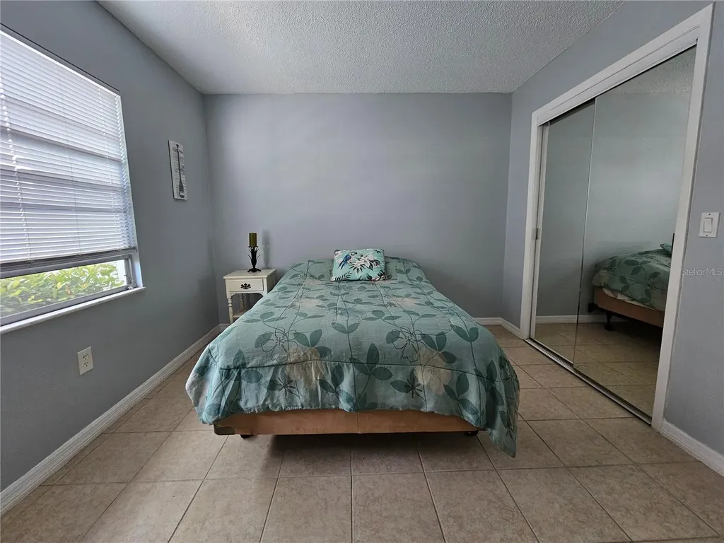 13813 Mission Oaks Boulevard Seminole FL 33776