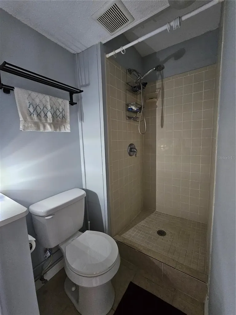 13813 Mission Oaks Boulevard Seminole FL 33776