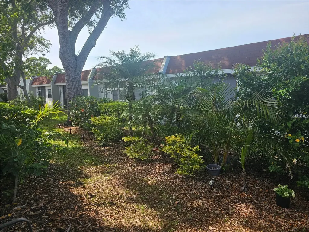 13813 Mission Oaks Boulevard Seminole FL 33776