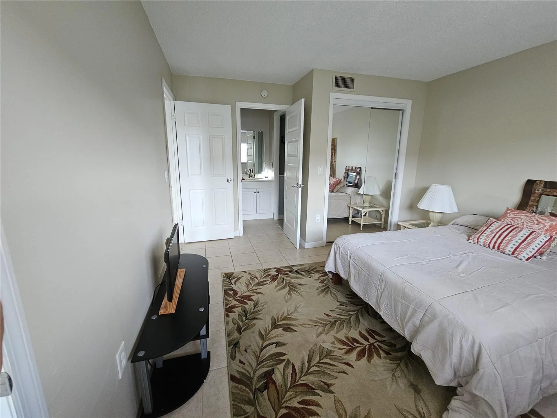13813 Mission Oaks Boulevard Seminole FL 33776