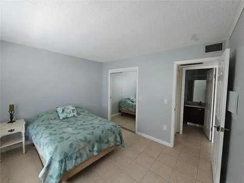 13813 Mission Oaks Boulevard Seminole FL 33776