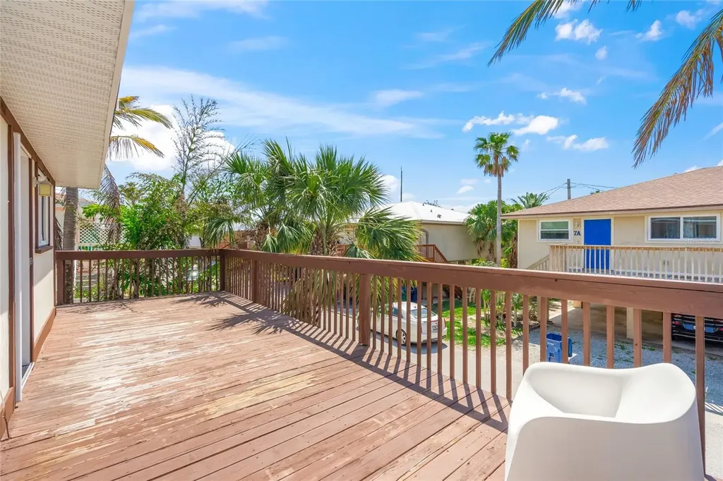4909 Gulf Drive Holmes Beach FL 34217