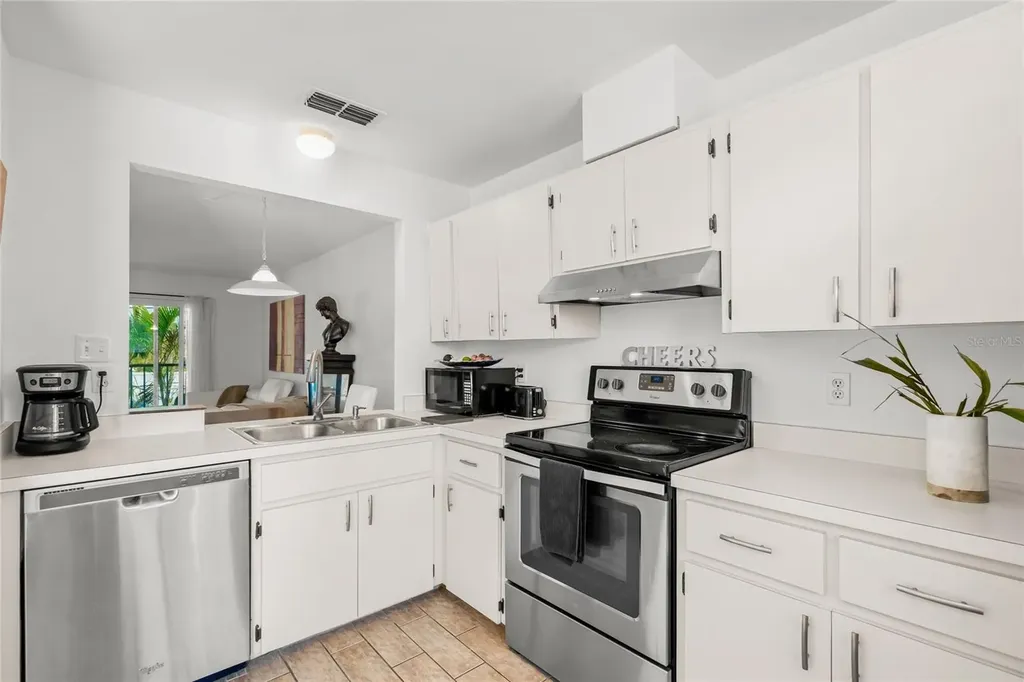 4909 Gulf Drive Holmes Beach FL 34217