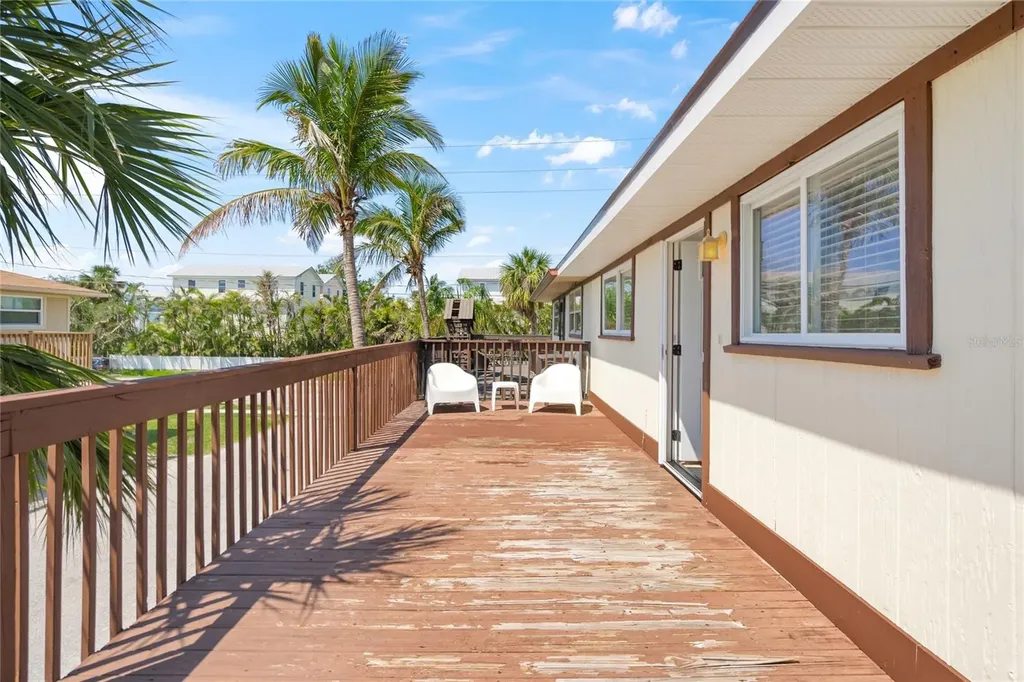 4909 Gulf Drive Holmes Beach FL 34217