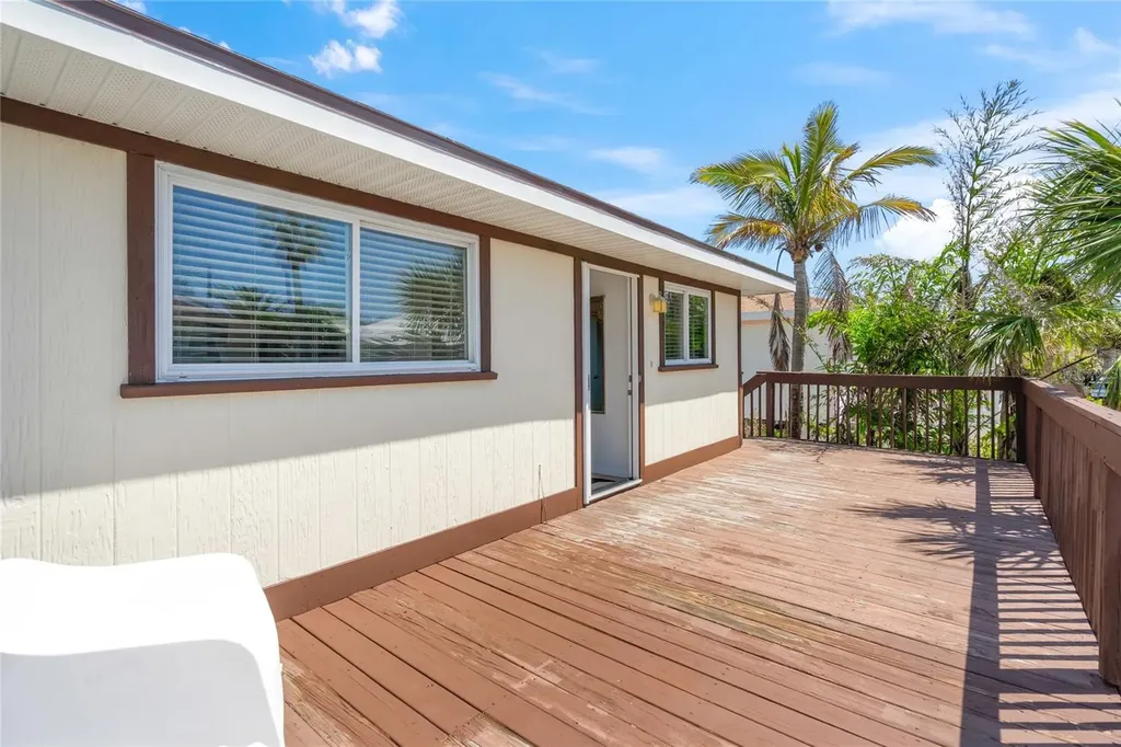 4909 Gulf Drive Holmes Beach FL 34217