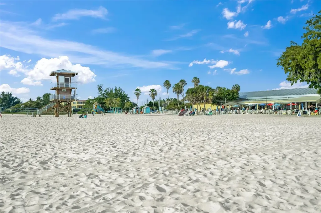 4909 Gulf Drive Holmes Beach FL 34217